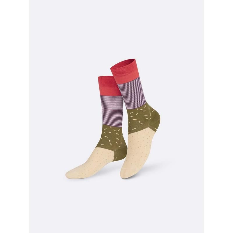 Geschenkidee für Streetfood-Fans  Socken mit scharfem Burrito-Print